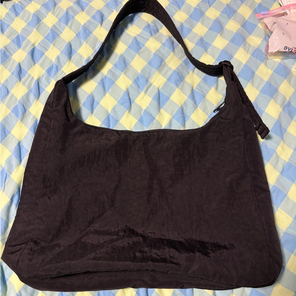 large black hobo baggu bag